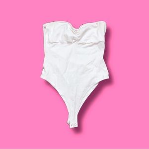White strapless sweetheart bodysuit